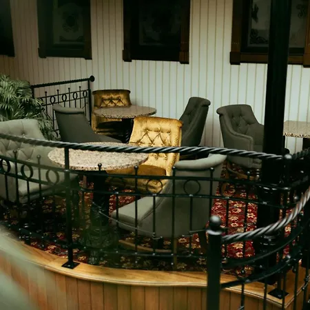 Kee'S Hotel
